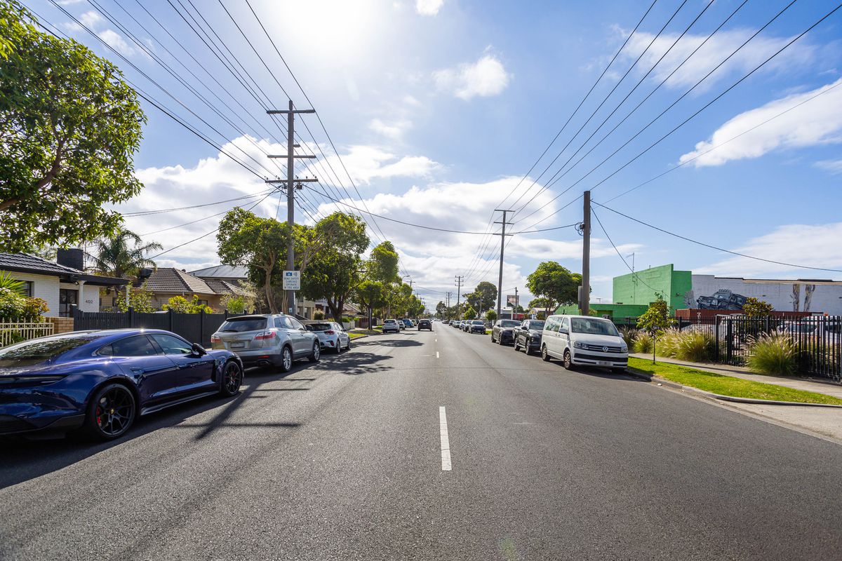 411 Blackshaws Road, Altona North