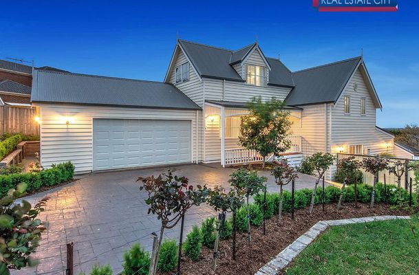 7 Crown Point, Craigieburn