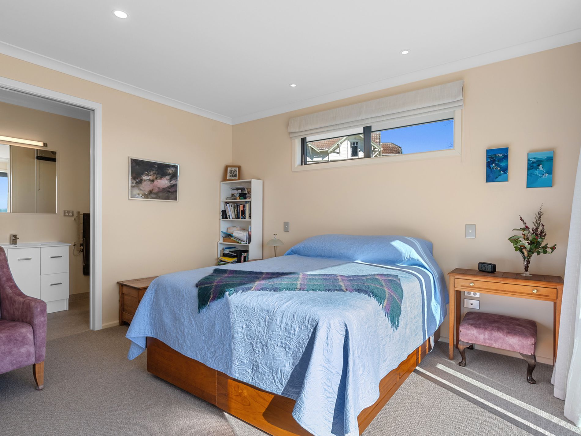 221 The Ridgeway, Stoke