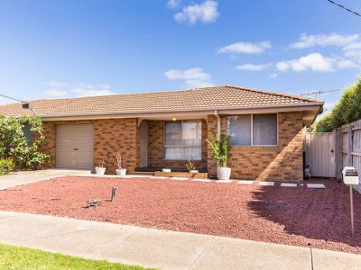 1 / 28 Melaleuca Drive, Hoppers Crossing