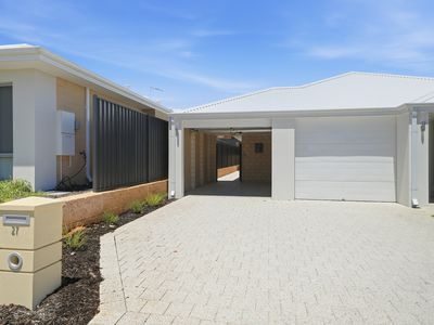 27 Danbulla Avenue, Bushmead