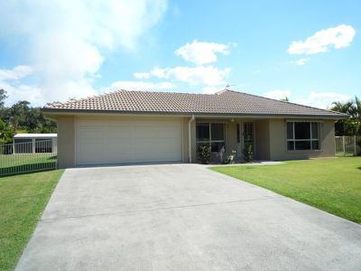 38 Allan Avenue, Glass House Mountains