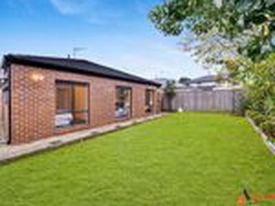 5 Statham View, Cranbourne West
