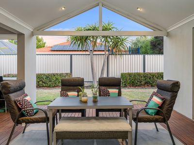 6 Wisely Court, Aubin Grove