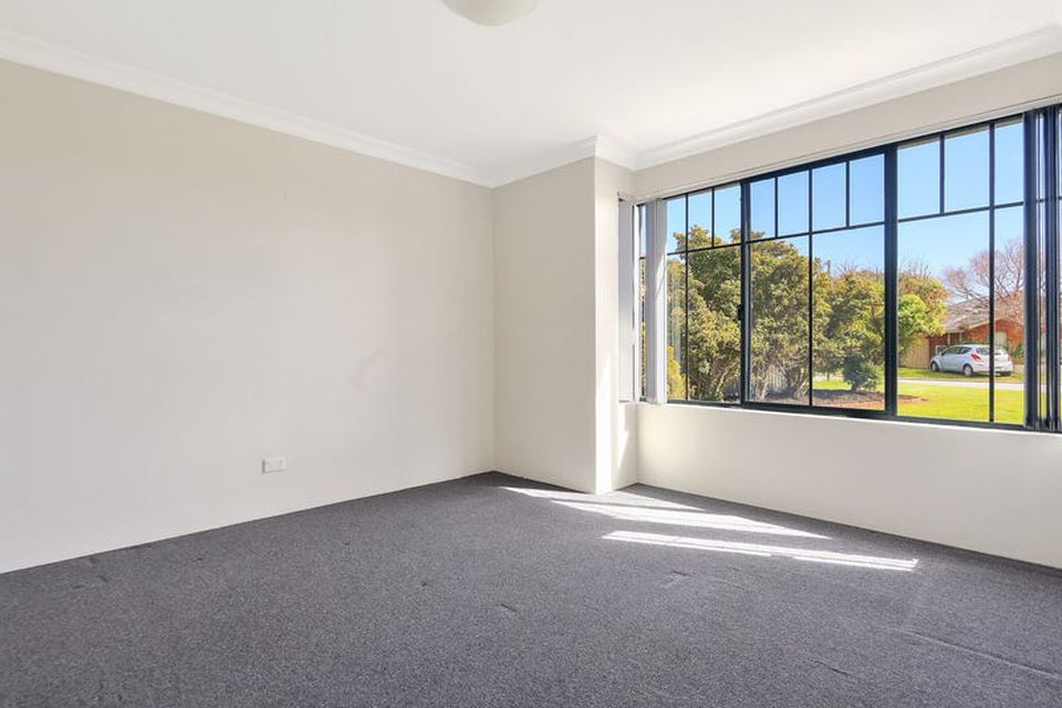 10 Bluefields Parkway , Port Kennedy