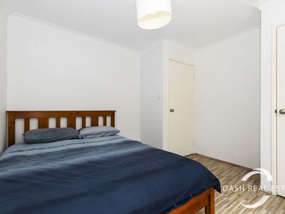 2 Alvarez Parkway, Tapping