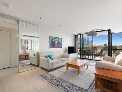 808 / 250 Saint Kilda Road, Southbank