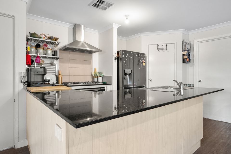 12 ANGOVE ROAD, Baldivis