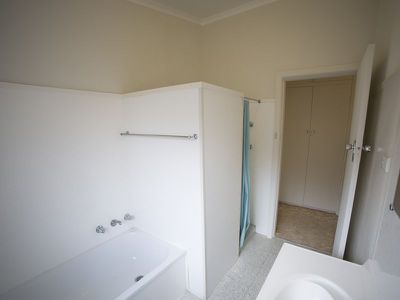 8 Peters Street, Dubbo