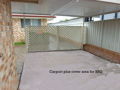 2 / 5 Hesper Drive, Forster