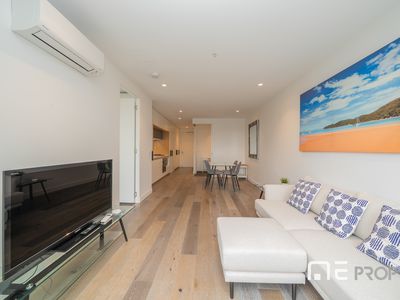 510 / 15 Doepel Way, Docklands