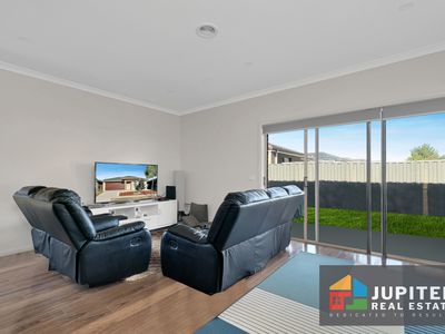 44 Felix Way, Tarneit