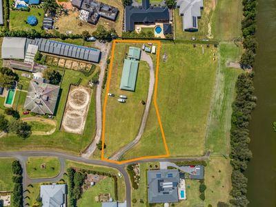 19 Rondanella Drive, Kanahooka