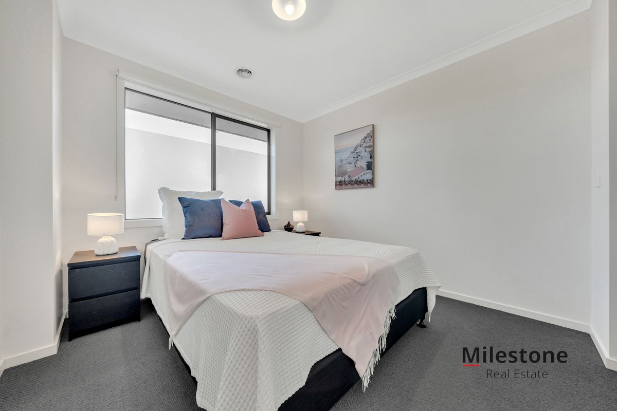 18 Clamoroso Drive, Clyde North