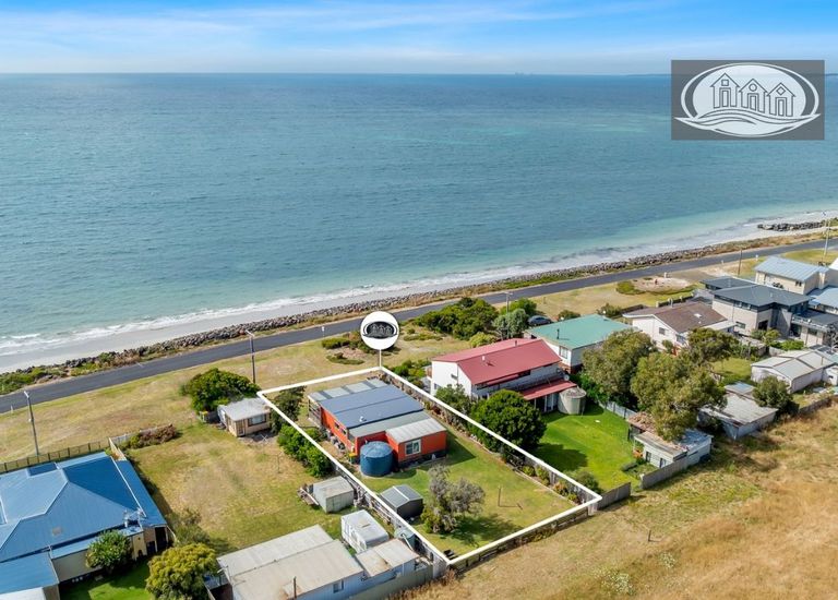 17 Beach Road, Portland