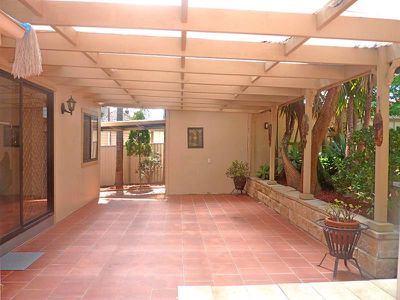 7 Stoney Creek Rd, Beverly Hills