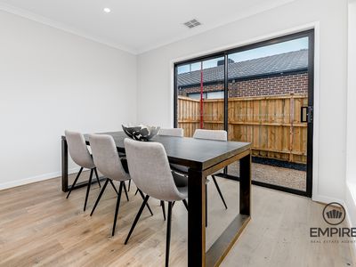 44 Treehouse Avenue, Clyde