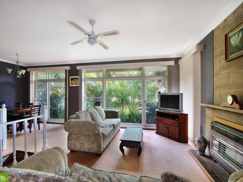 220 Farmborough Road, Farmborough Heights