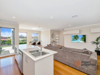 69 Kingsland Parade, Casey