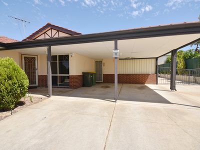 12 Glamis Court, Orelia