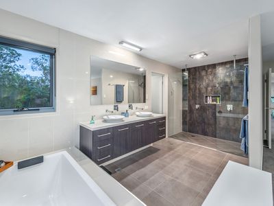85 Feathertail Place, Wakerley