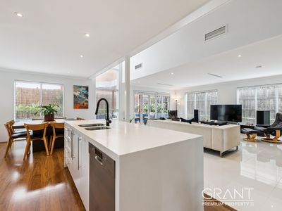 2 Japonica Way, Murdoch