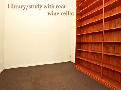 7 'Ridgeview Estate' Cupania Court, Tweed Heads West