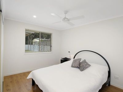 75 Lake Entrance Boulevard, Noosaville