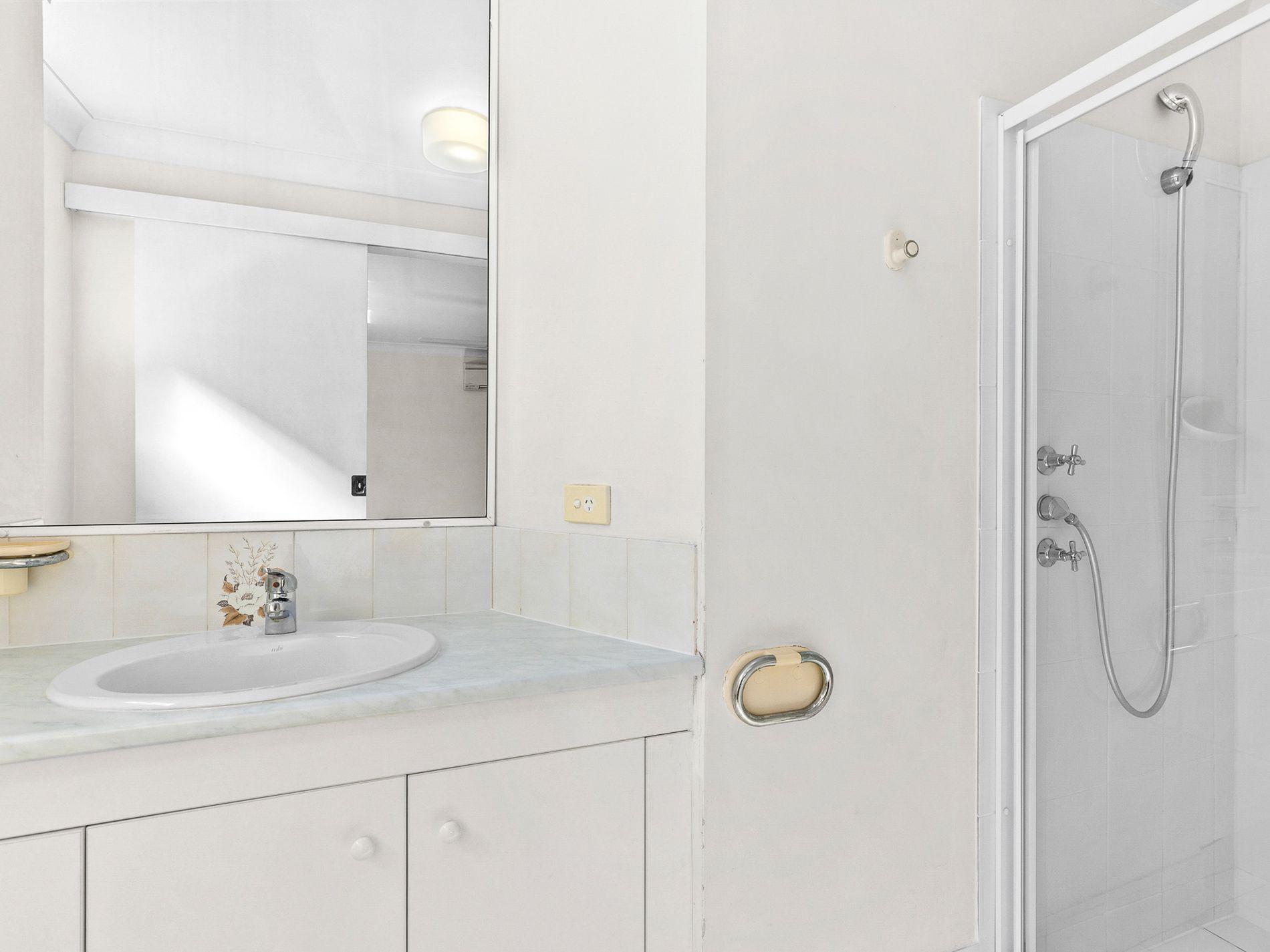 8 / 30 Waverley Rd, Taringa