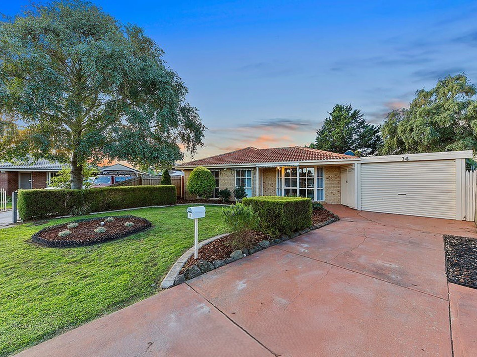 14 Cantle Close, Pakenham