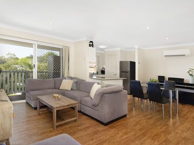 Unit 1 / 25 Miriam St, Holland Park West