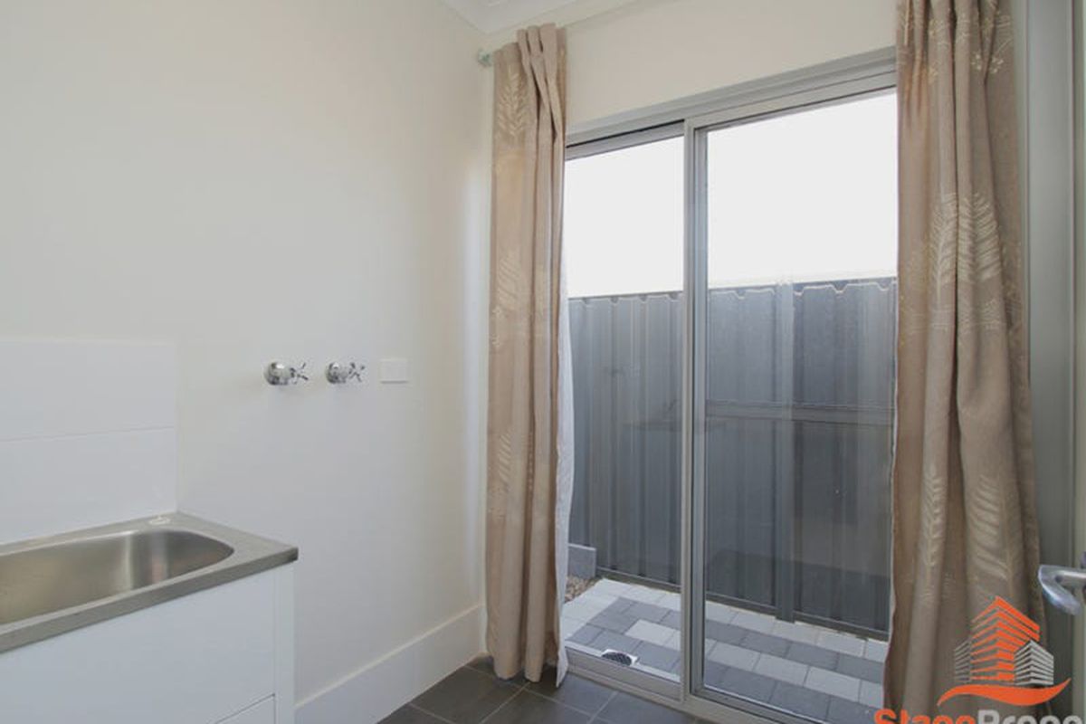 20 Greywacke Entrance, Piara Waters