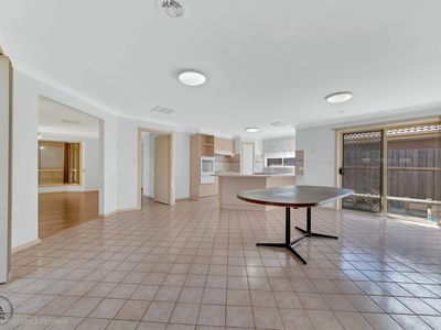 2 Majella Court, Hoppers Crossing