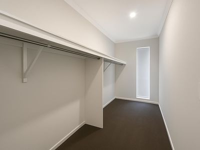 37 Rushmore Avenue, Bushmead