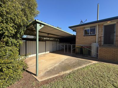 22 Weston Street, Parkes
