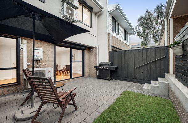 66 Napoli Circuit, Greenvale