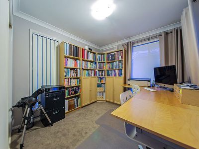 52 gordon crescent, Wakerley