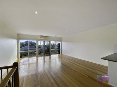 2 / 6 Spray Street, Mornington