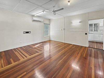 76 Talford St, The Range