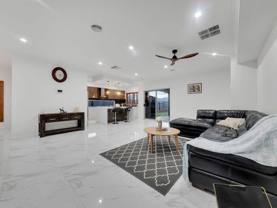 32 Clifton Circuit, Tarneit