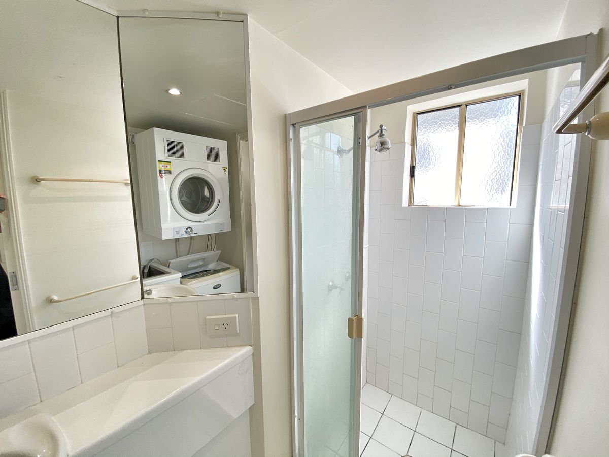 13 / 15 Clarence Road, Indooroopilly