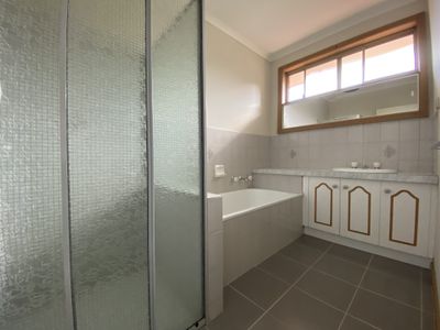 4 / 20 Stanlake Street, Footscray