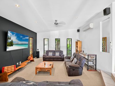 86 Gloucester Avenue, Hideaway Bay