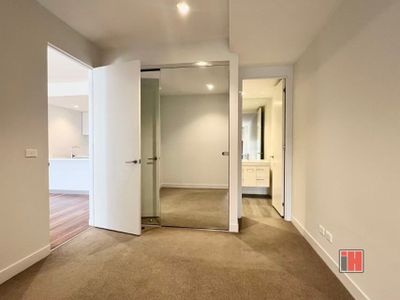 1025 / 18 Albert Street, Footscray