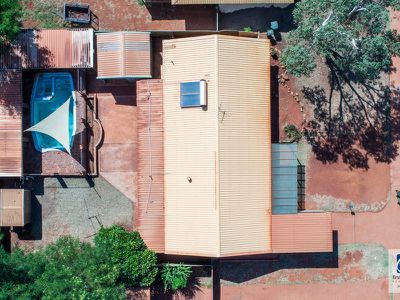 8 Barton Way, Newman