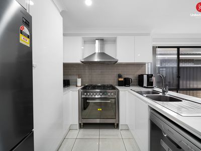 32A Hinton Loop, Oran Park