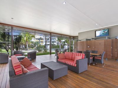 18 / 57 Grand Parade, Kawana Island