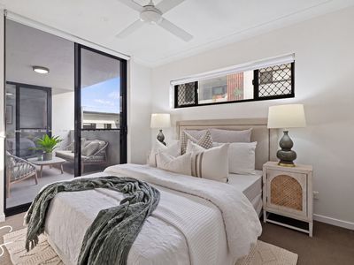 2201 / 18 Comer Street, Coopers Plains