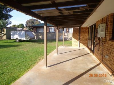 2  Squadron Close, Dubbo