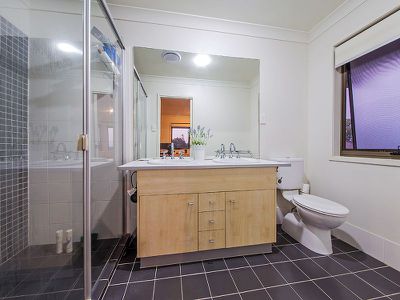 48 Yarra Road, Wakerley